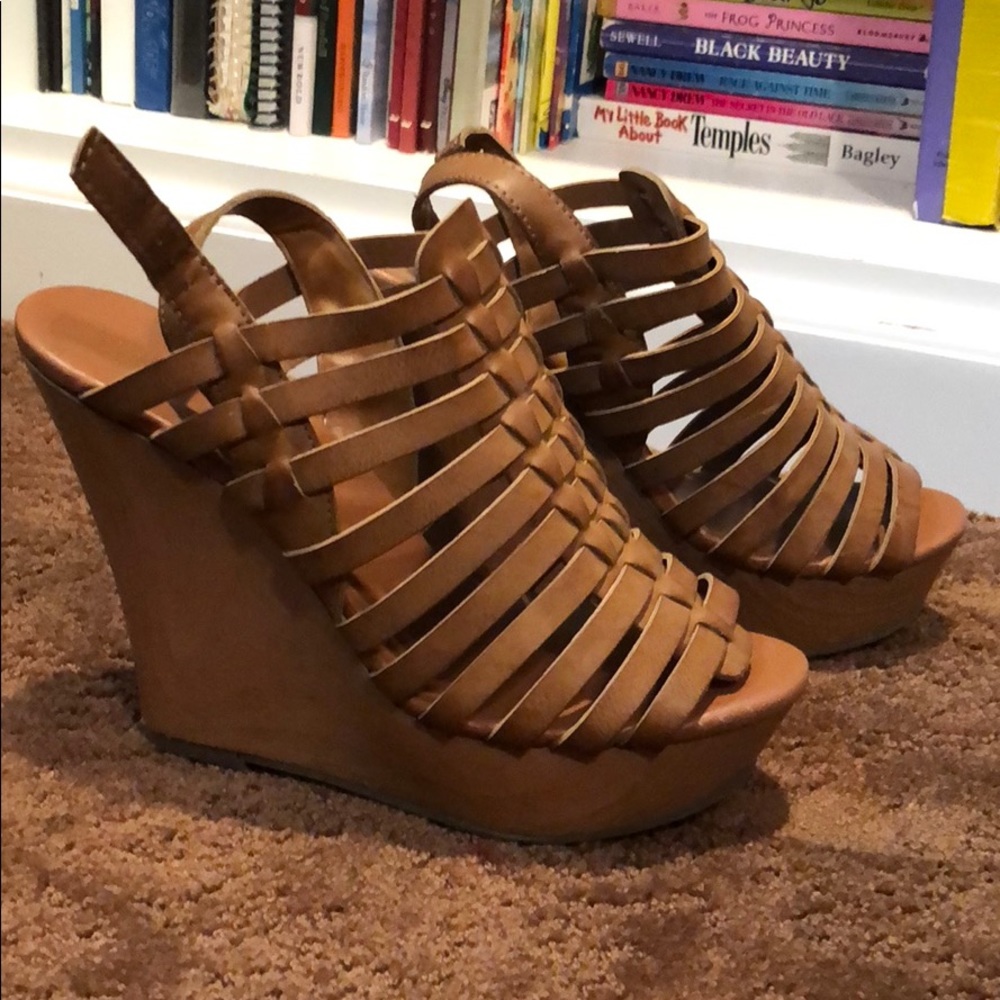 Tan wedges